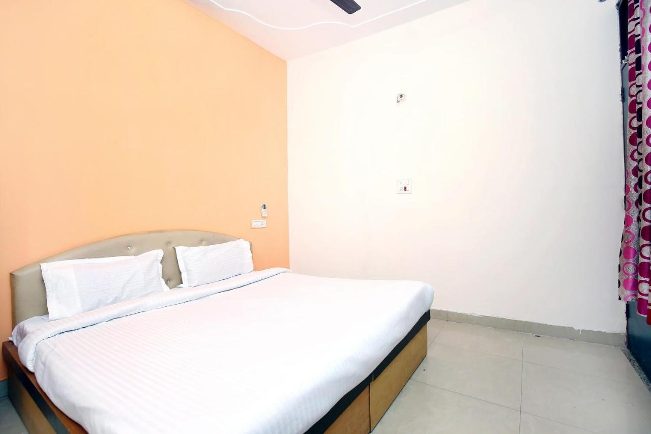 Spot On 43045 Hotel Vivek Plaza Shāhpur Exterior foto