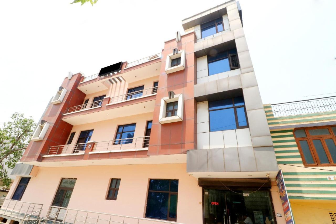 Spot On 43045 Hotel Vivek Plaza Shāhpur Exterior foto